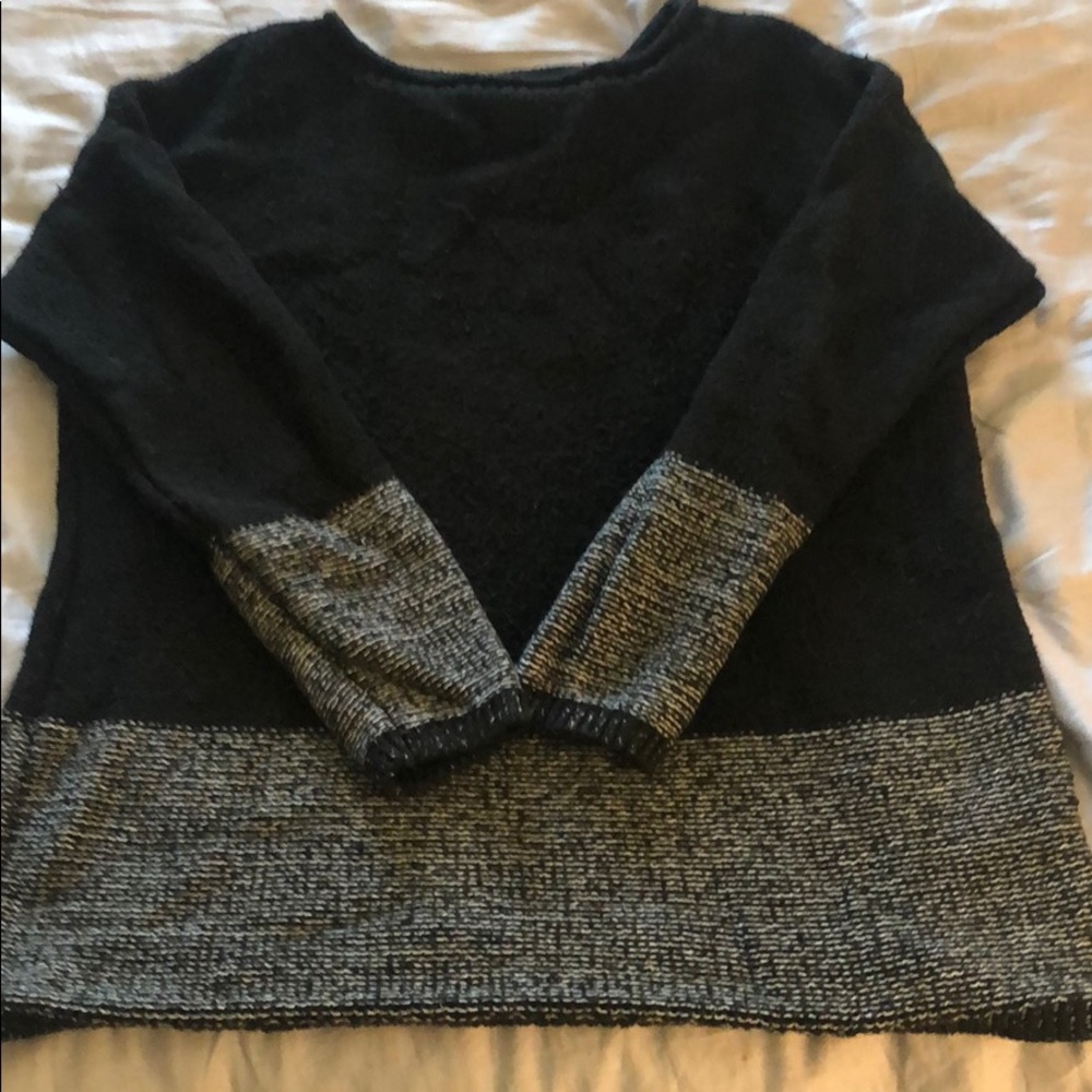 Gap Black Sweater Size Large